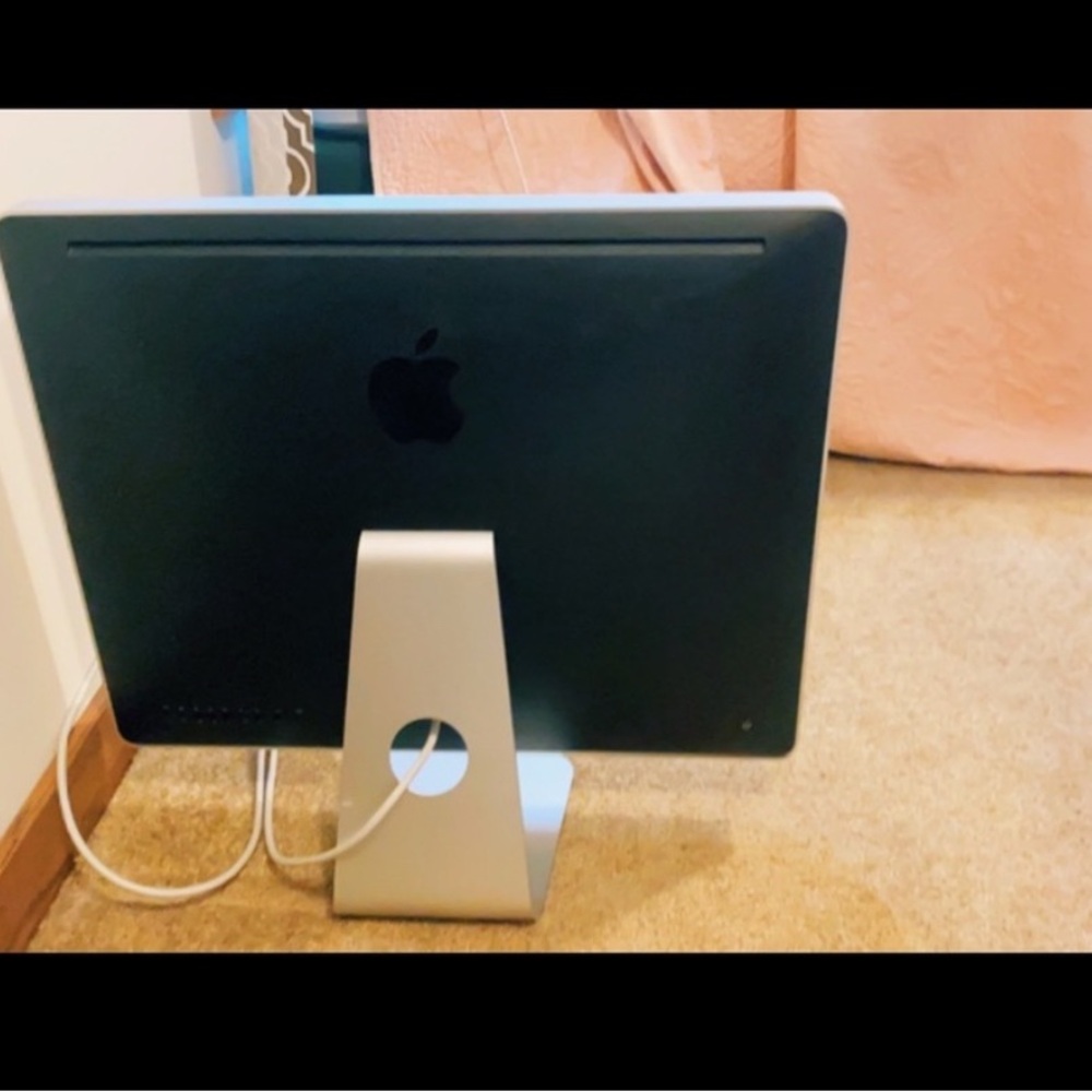Sleek Silver Desktop Computer - Picture 2 of 2